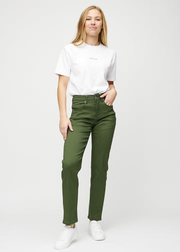 Regular jeans for women in dark green, color Renewals. Full-length view of a model wearing the jeans.